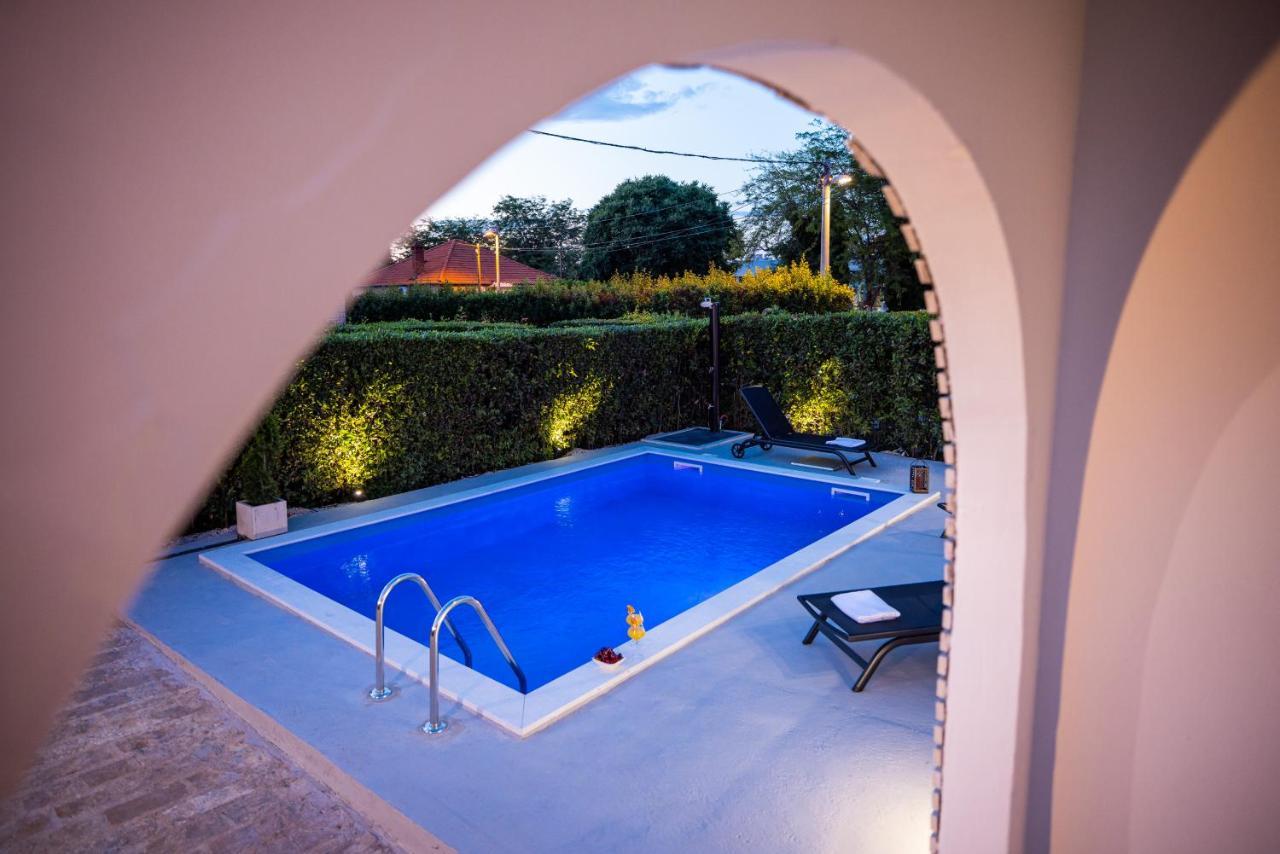 Villa Nila ซาดาร์ ภายนอก รูปภาพ